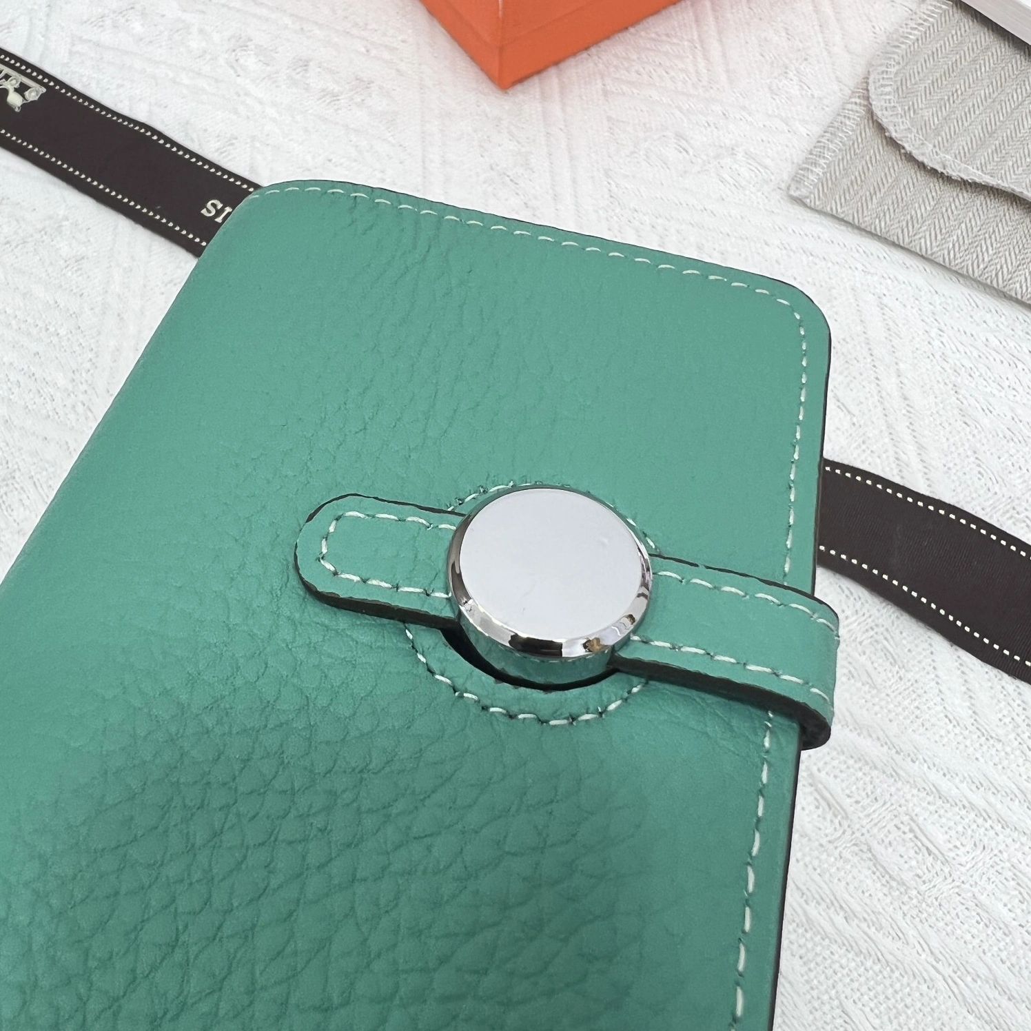 Classic 6653 Hermes AAA Quality Wallets - Image 5