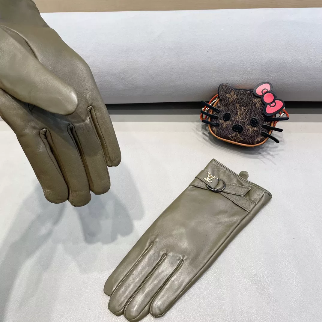 Classic 7124 Louis Vuitton LV Gloves For Women - Image 5