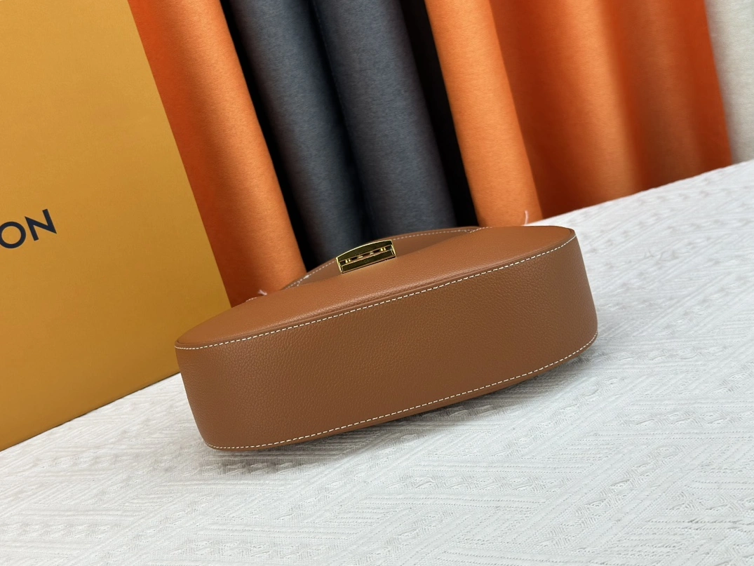 Comfortable 2343 Louis Vuitton AAA Quality Shoulder Bags For Women - Image 5