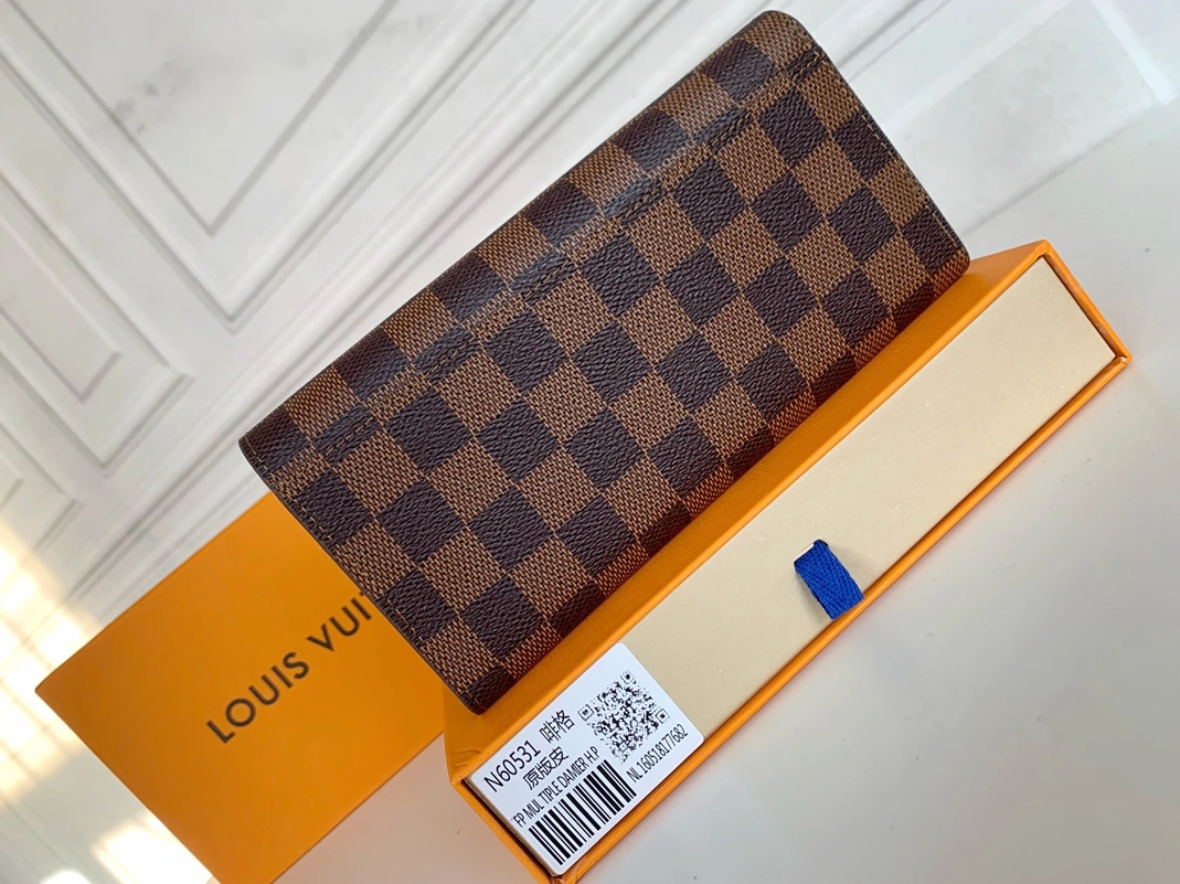 Comfortable 5633 Louis Vuitton LV Wallets In Coffee For Women