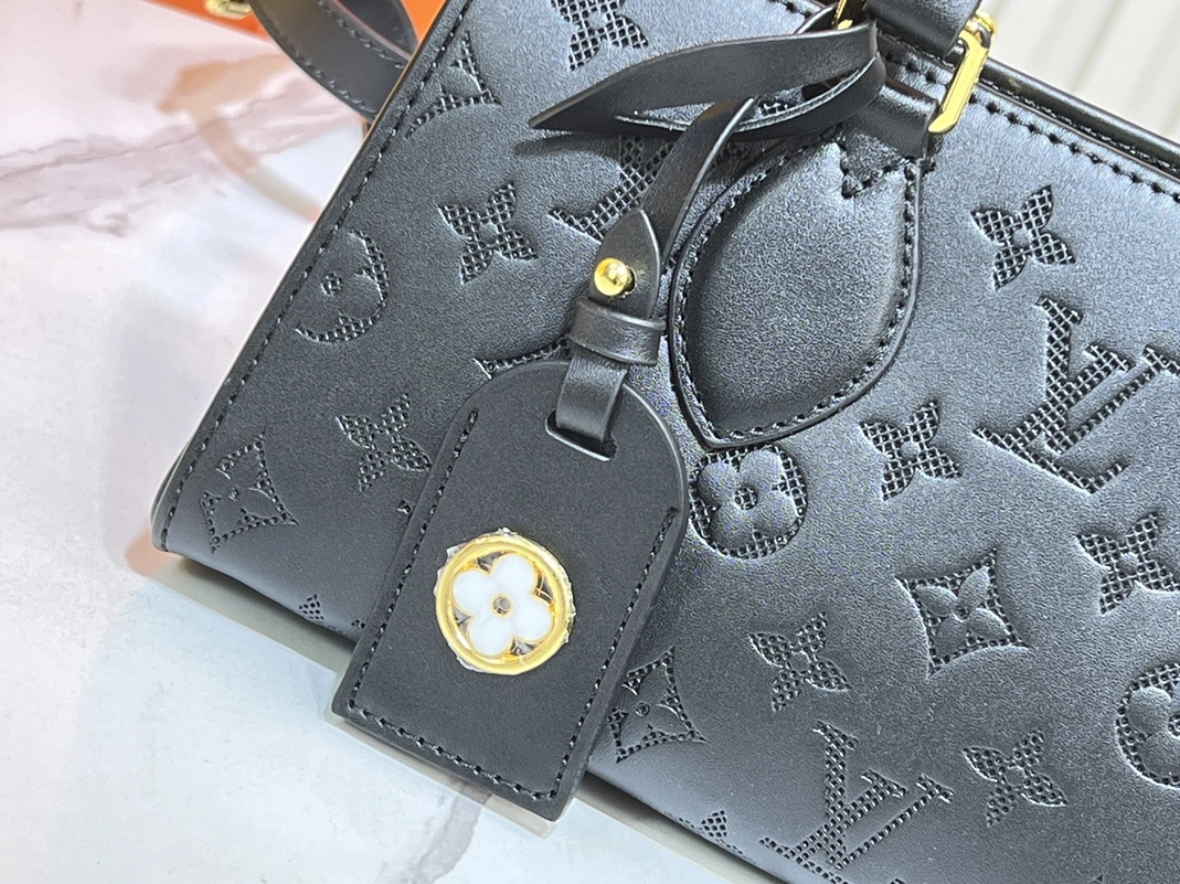 Comfortable 9206 Louis Vuitton AAA Quality Handbags For Women - Image 6