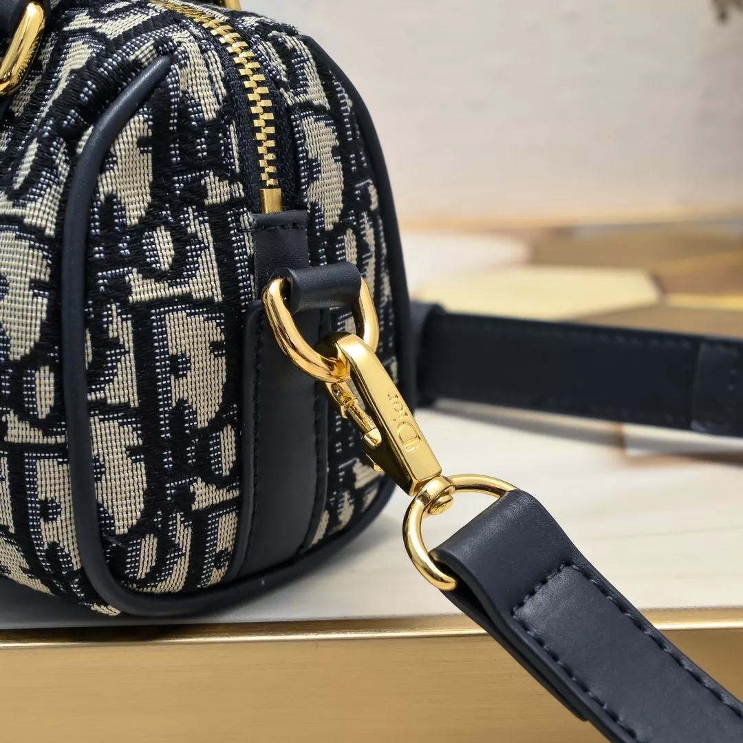 Comfortable 9649 Christian Dior AAA Quality Handbags For Women - Image 5