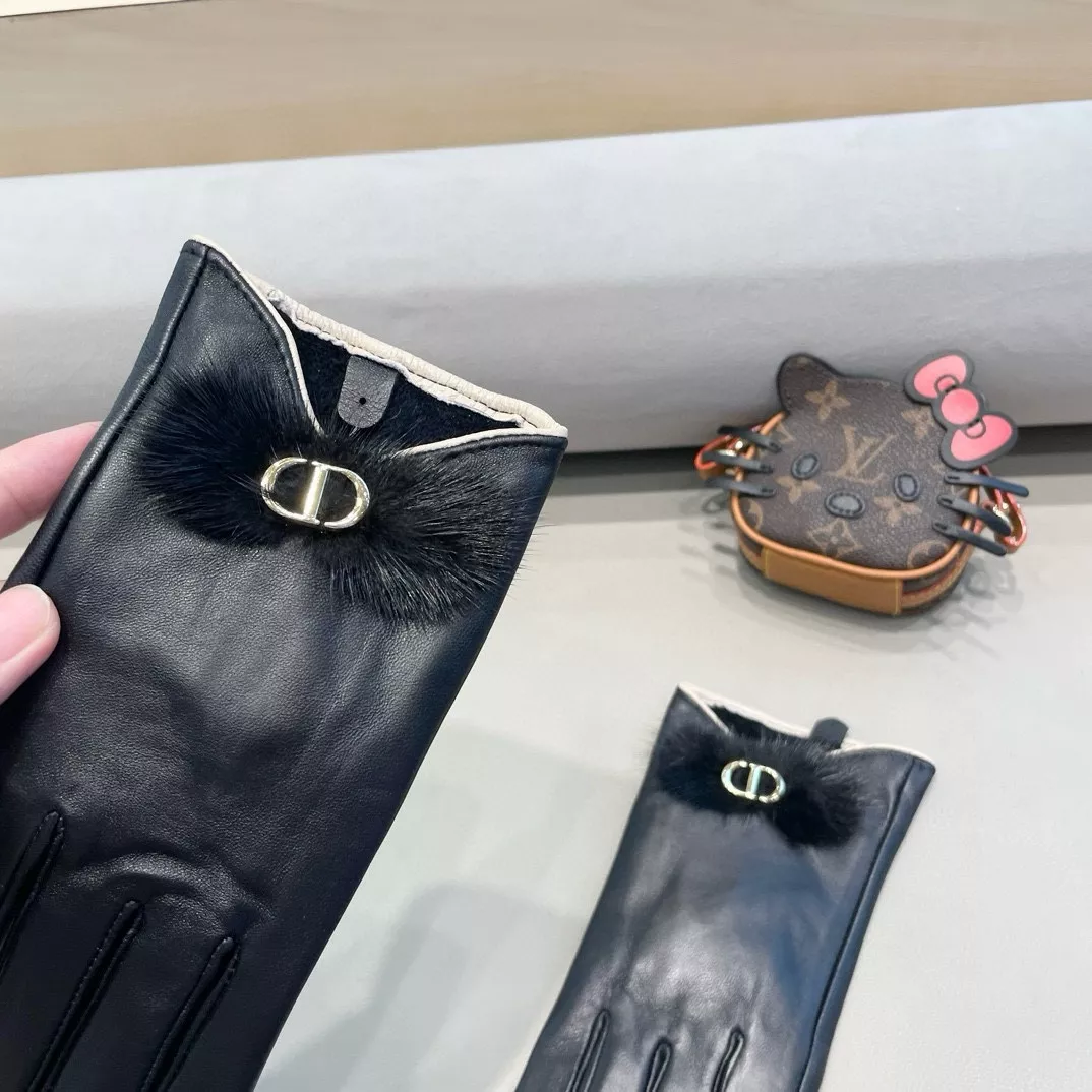 Cozy 7712 Christian Dior Gloves For Women - Image 4