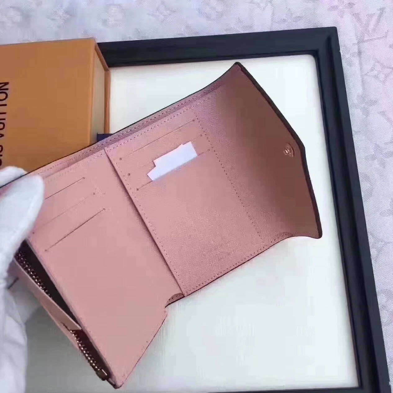 DailyWear 1601 Louis Vuitton LV AAA Quality Wallets - Image 5