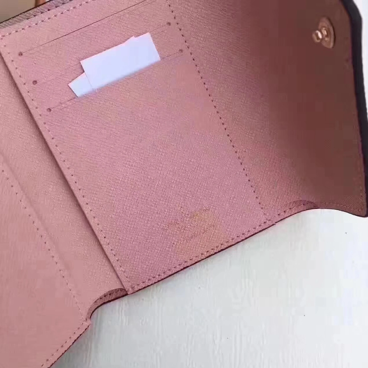 DailyWear 1601 Louis Vuitton LV AAA Quality Wallets - Image 6