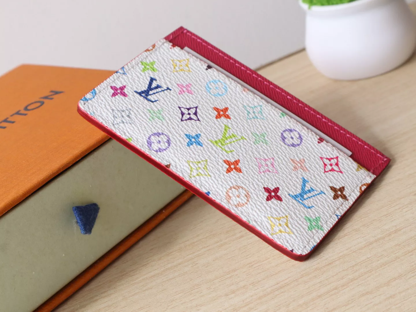 DailyWear 7261 Louis Vuitton LV Card Case For Women - Image 3