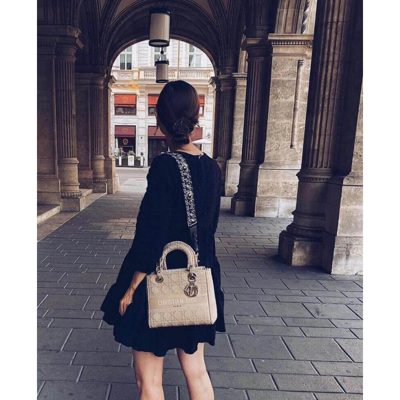 Interior Dior Medium Lady D-Lite Bag Beige Cannage Embroidered - Image 3