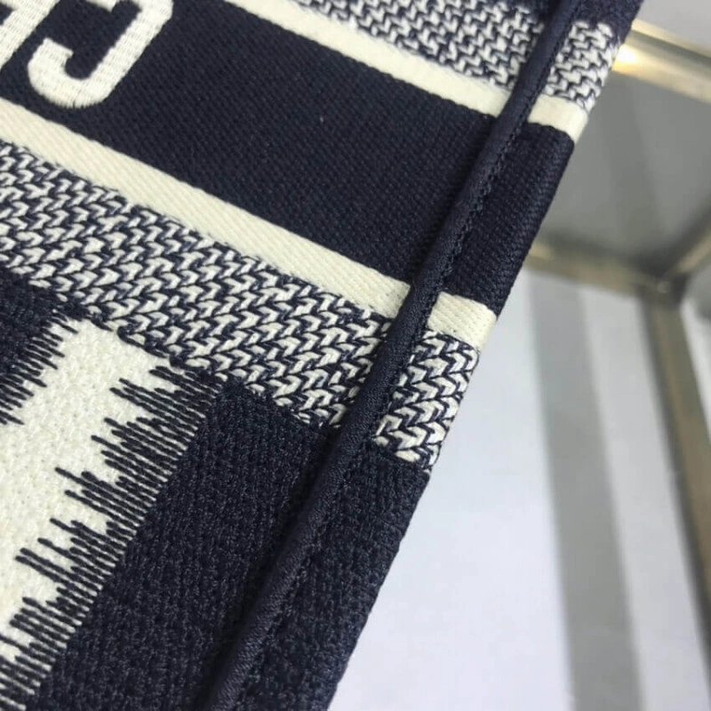 'Christia Dior Small Book Tote D-Stripes Embroidery - Image 5