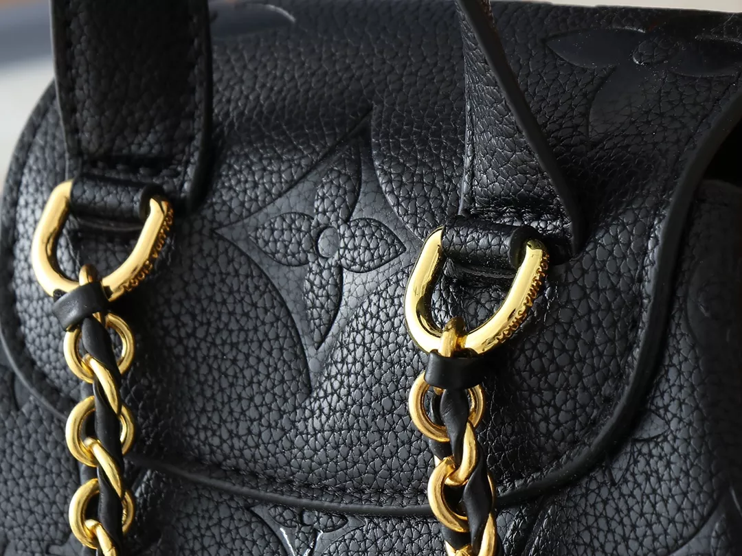 Durable 2659 Louis Vuitton AAA Quality Backpacks For Women - Image 6