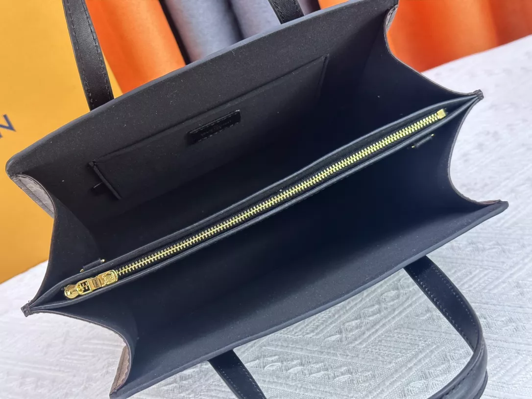 Durable 3245 Louis Vuitton AAA Quality Handbags For Women - Image 8