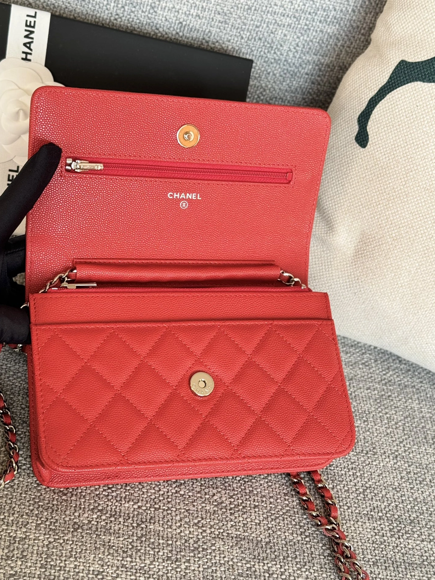 Durable 4093 Chanel AAA Quality Messenger Bags In Silver For Women - Image 6