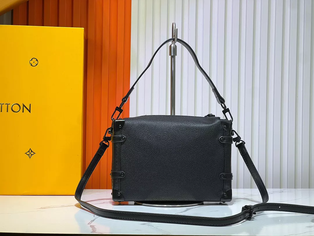 Durable 8776 Louis Vuitton AAA Quality Messenger Bags For Women - Image 5