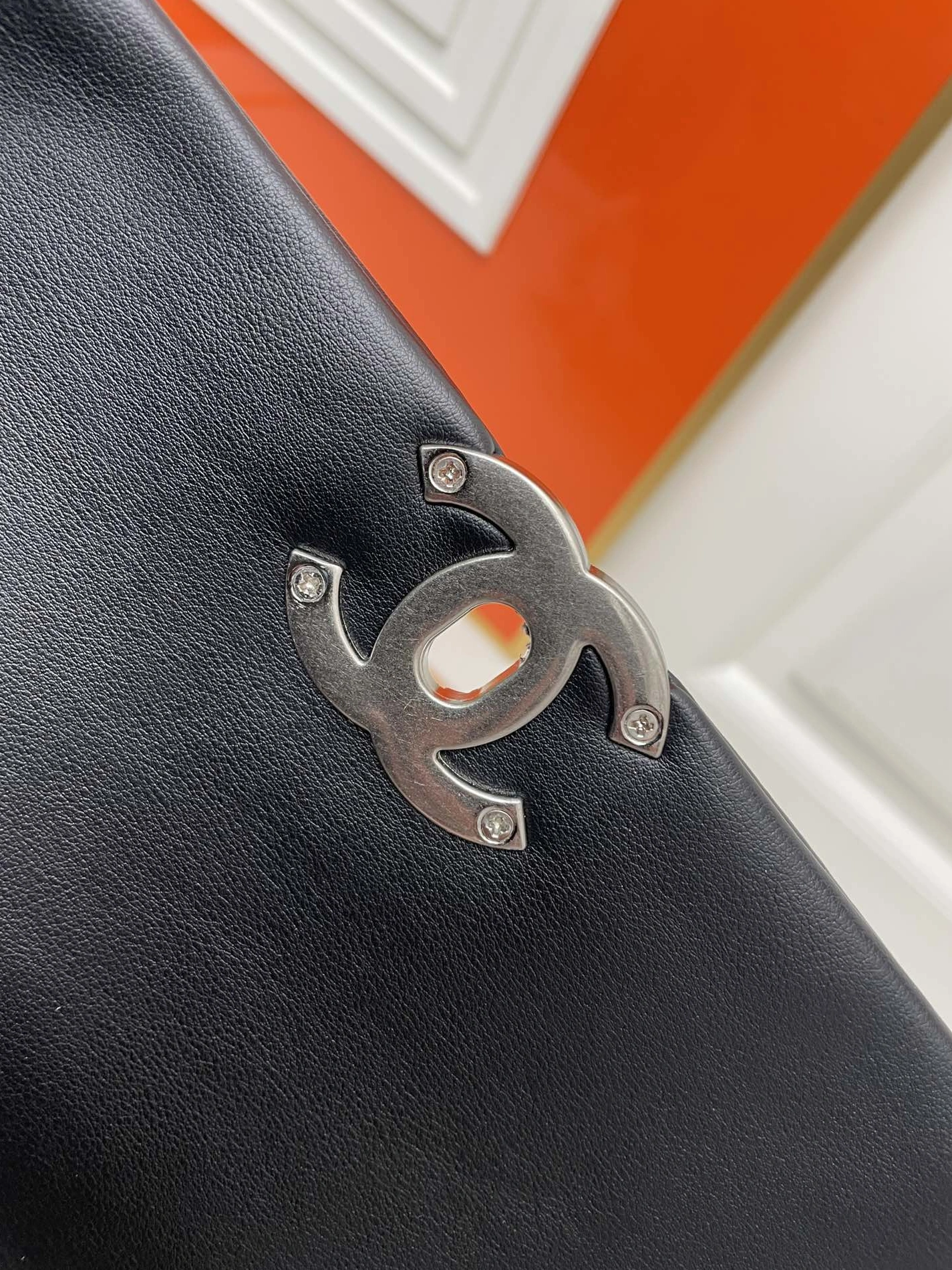 EasyMatch 8974 Chanel AAA Quality Shoulder Bags For Women - Image 6