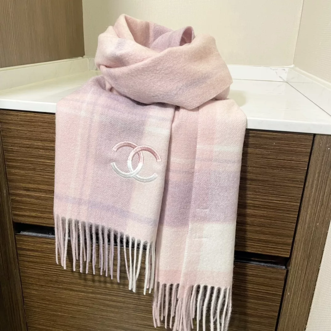 Efficient 7180 Chanel Scarves For Women - Image 3