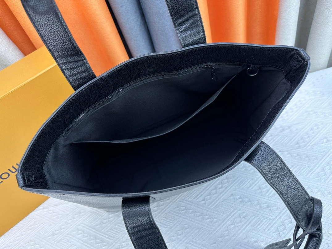 Efficient 8866 Louis Vuitton AAA Quality Handbags For Unisex - Image 8