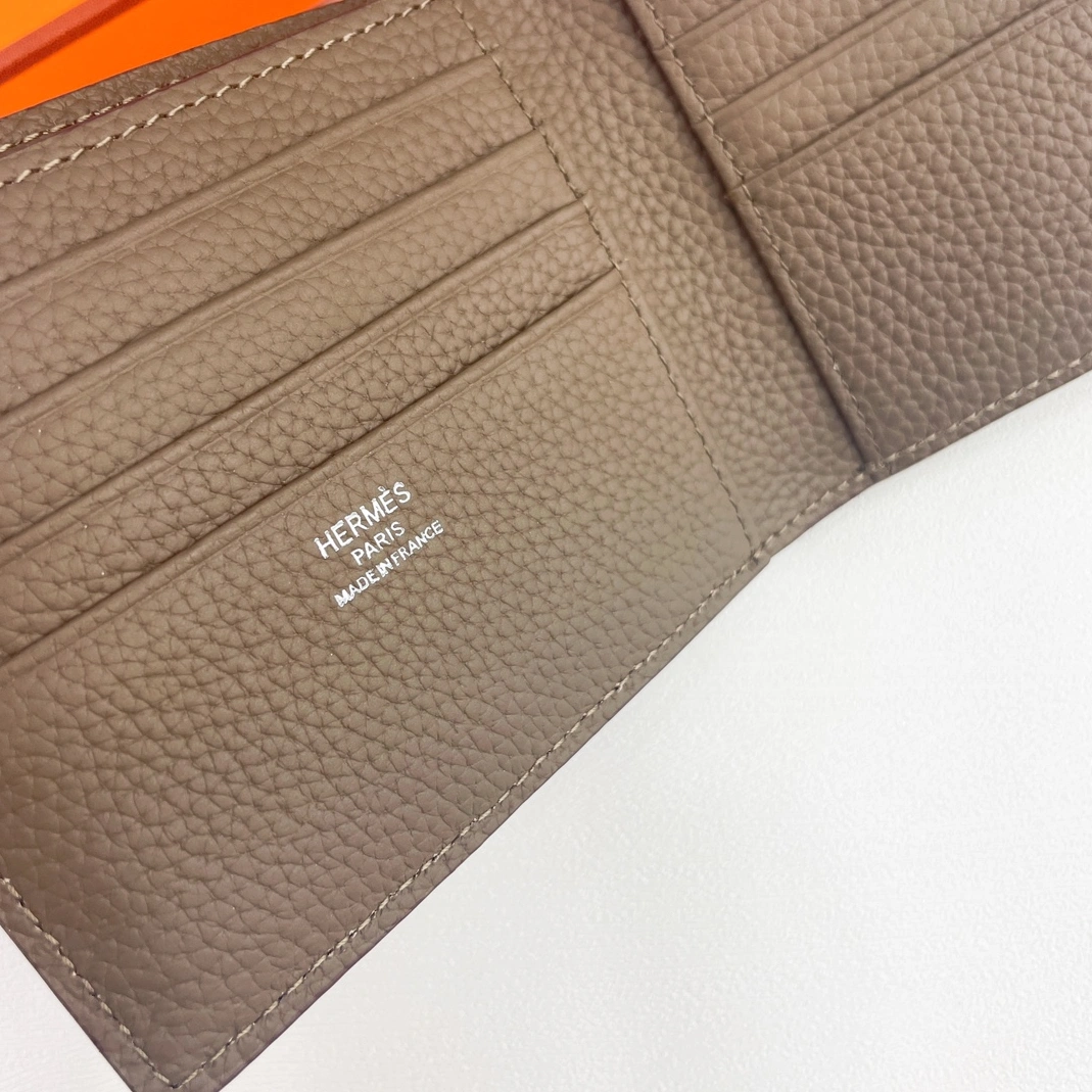 Elegant 203 Hermes Wallet For Women - Image 4