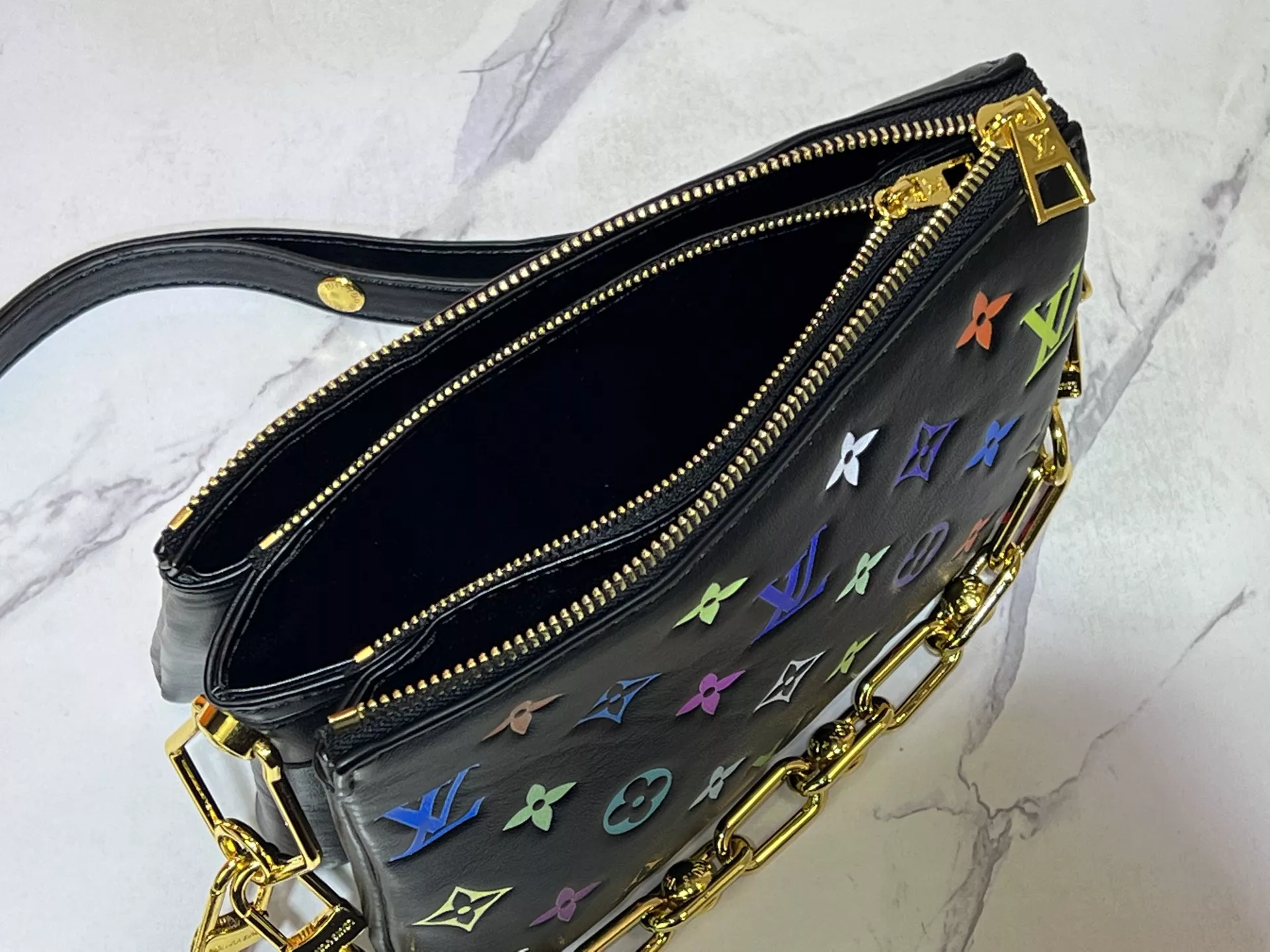 Elegant 8718 Louis Vuitton AAA Quality Messenger Bags For Women - Image 8