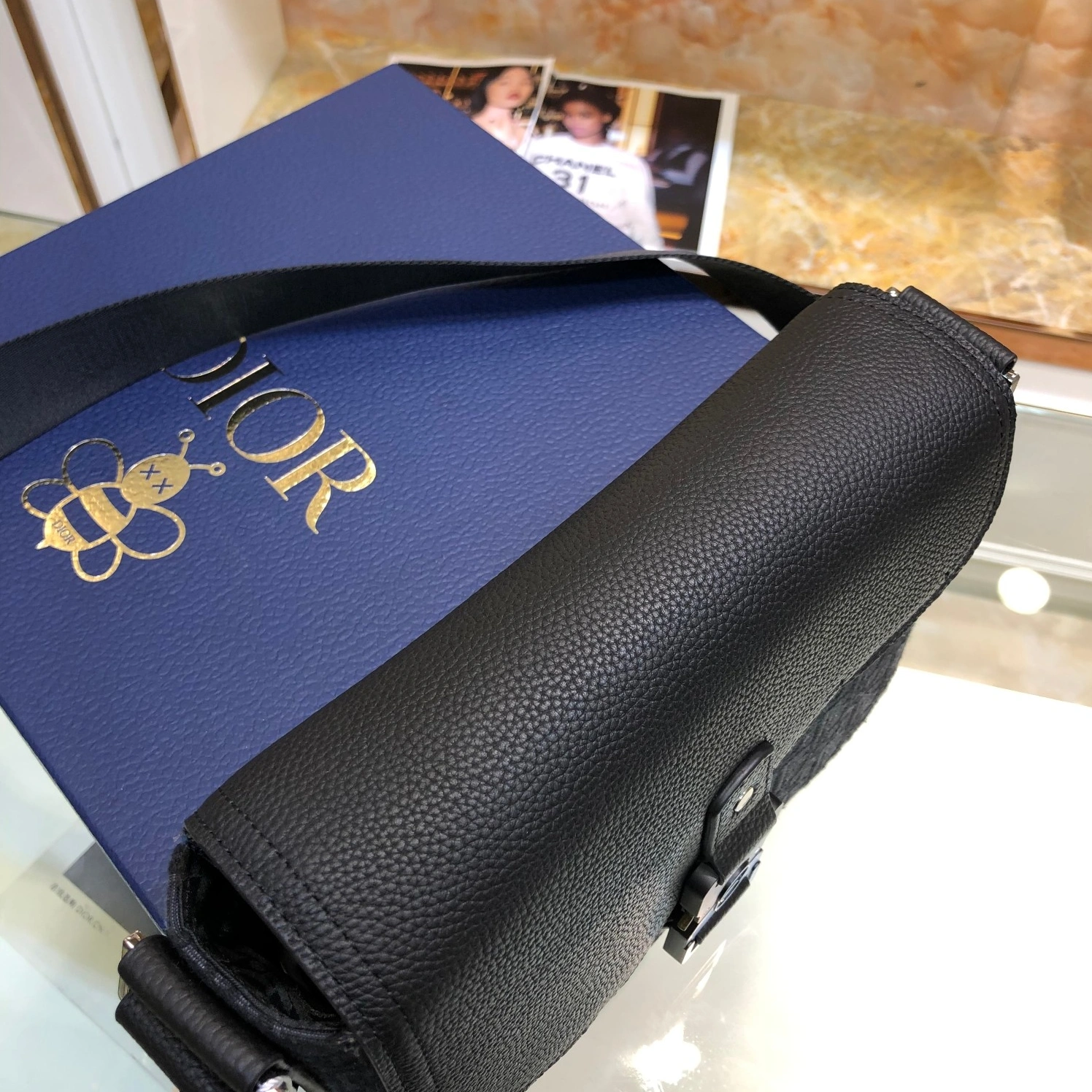 EyeCatching 2410 Christian Dior AAA Man Messenger Bags - Image 4