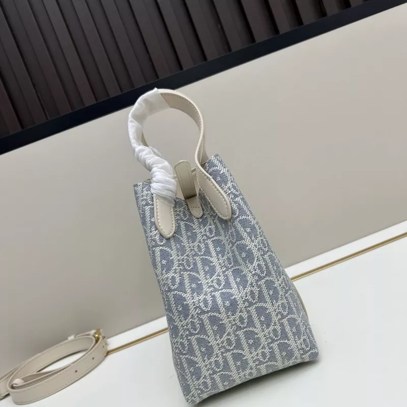 EyeCatching 8609 Christian Dior AAA Quality Handbags For Women - Image 5