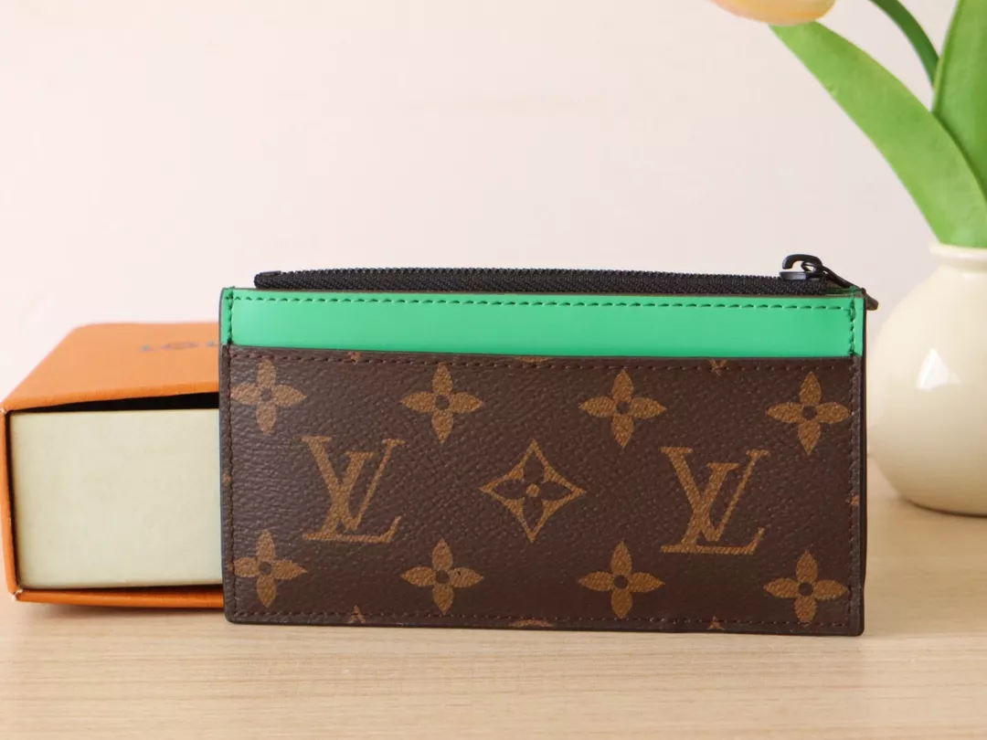 EyeCatching 9147 Louis Vuitton LV Card Case