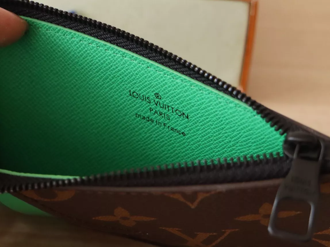 EyeCatching 9147 Louis Vuitton LV Card Case - Image 5