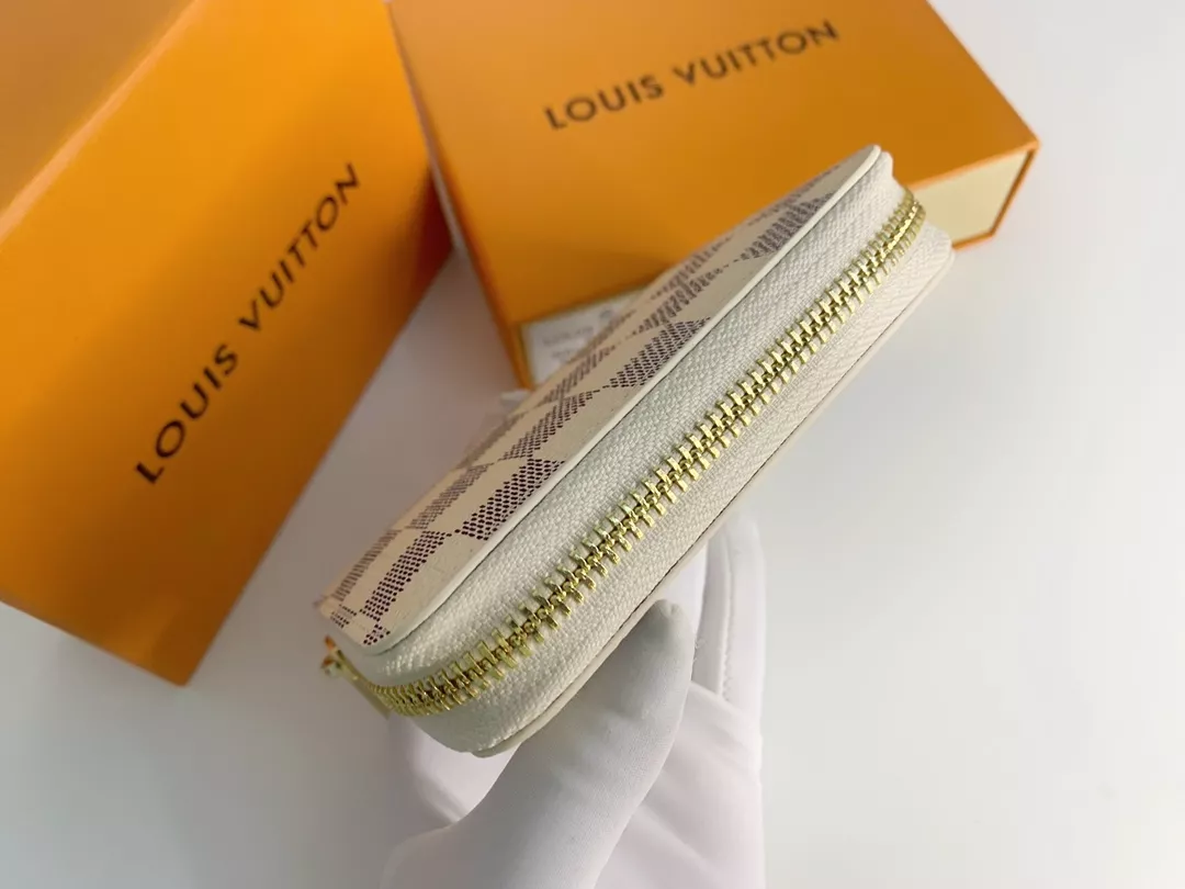 EyeCatching 9632 Louis Vuitton LV Card Case - Image 3