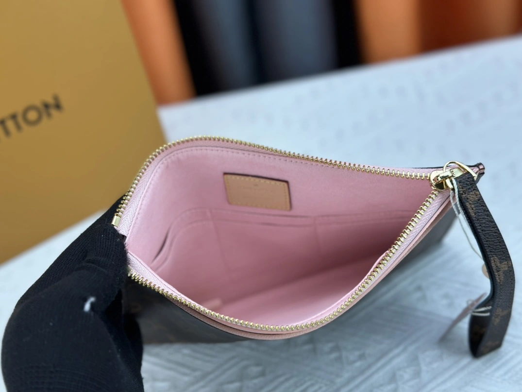 Fashionable 1044 Louis Vuitton LV Wallets - Image 6