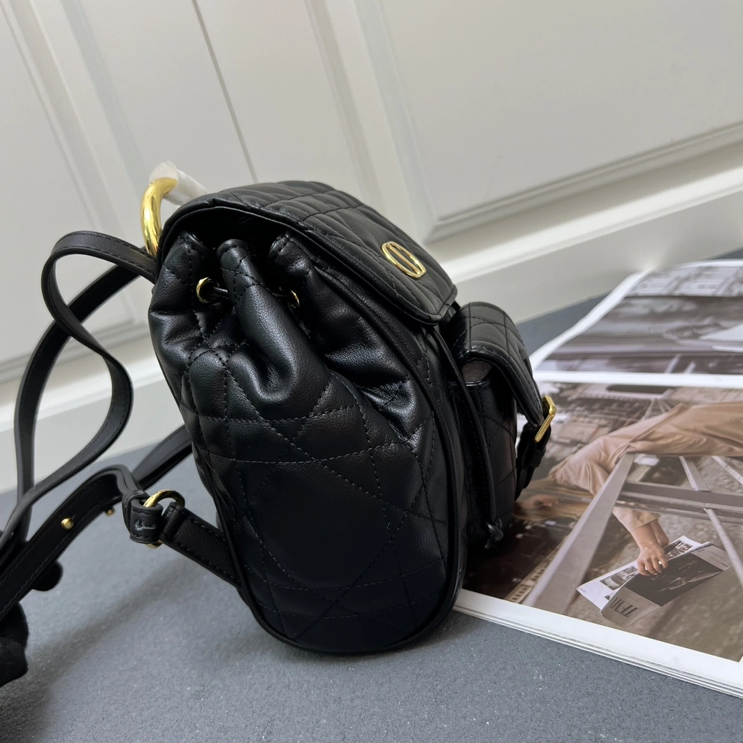 Fashionable 2865 Christian Dior AAA Quality Backpacks For Women - Image 3