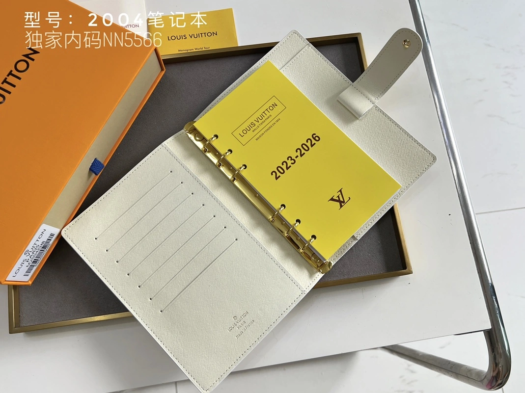 Fashionable 370 Louis Vuitton LV Card Case - Image 3