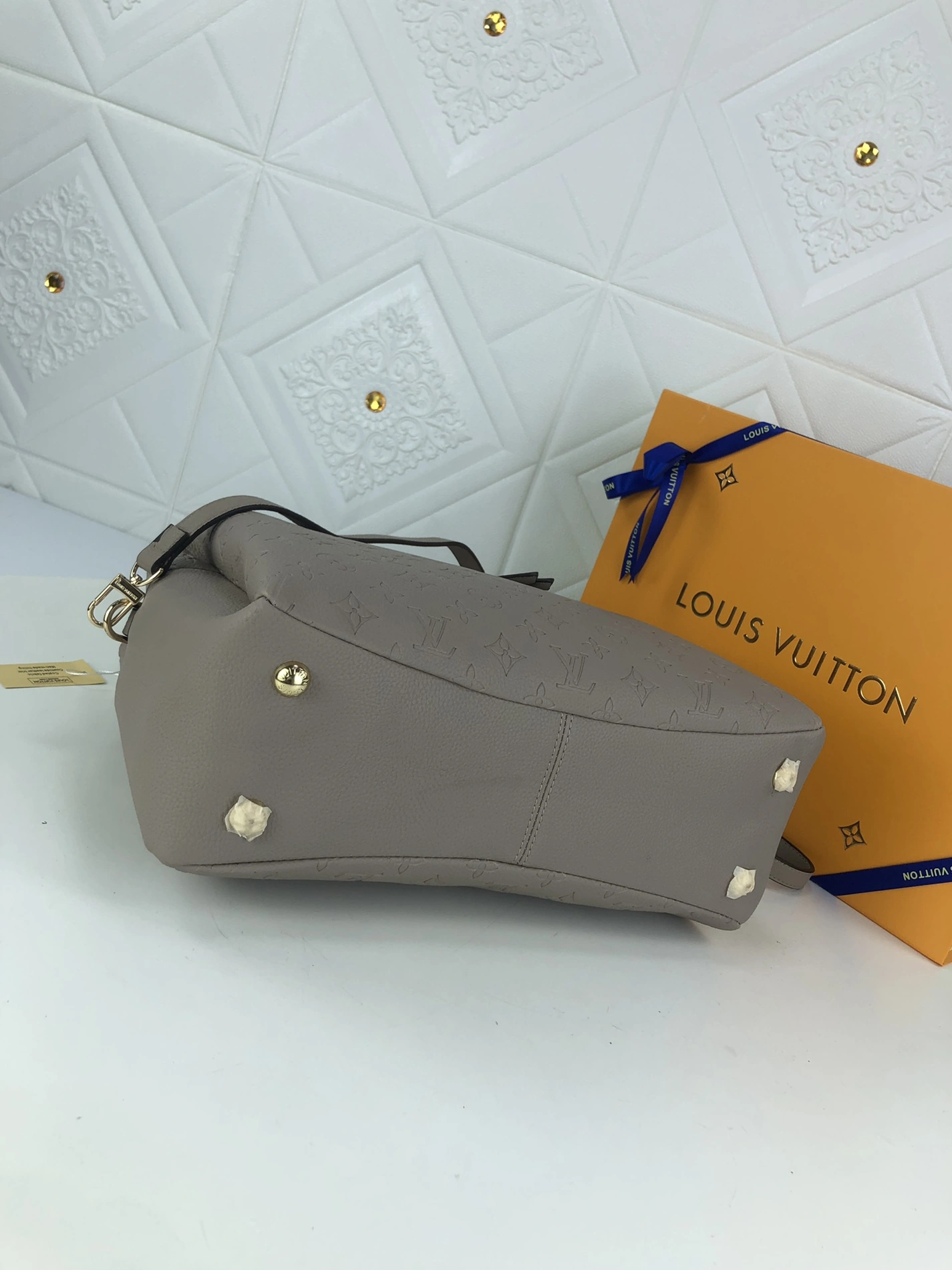 Fashionable 7904 Louis Vuitton AAA Quality Handbags For Women