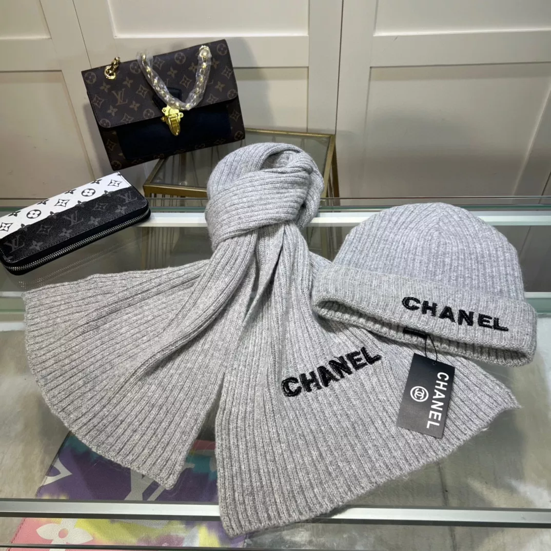 Fashionable 993 Chanel Hat and Scarf Set