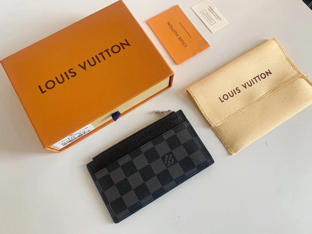 Flexible 1288 Louis Vuitton Card Case For Unisex