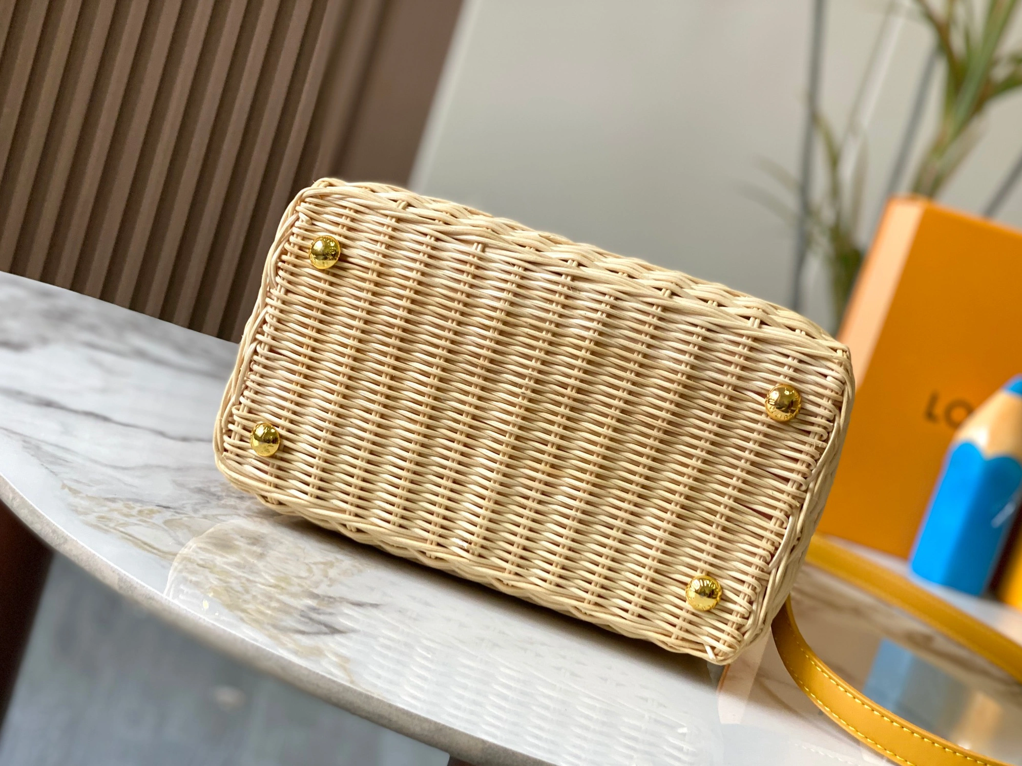 Flexible 5121 Louis Vuitton AAA Quality Messenger Bags For Women - Image 4