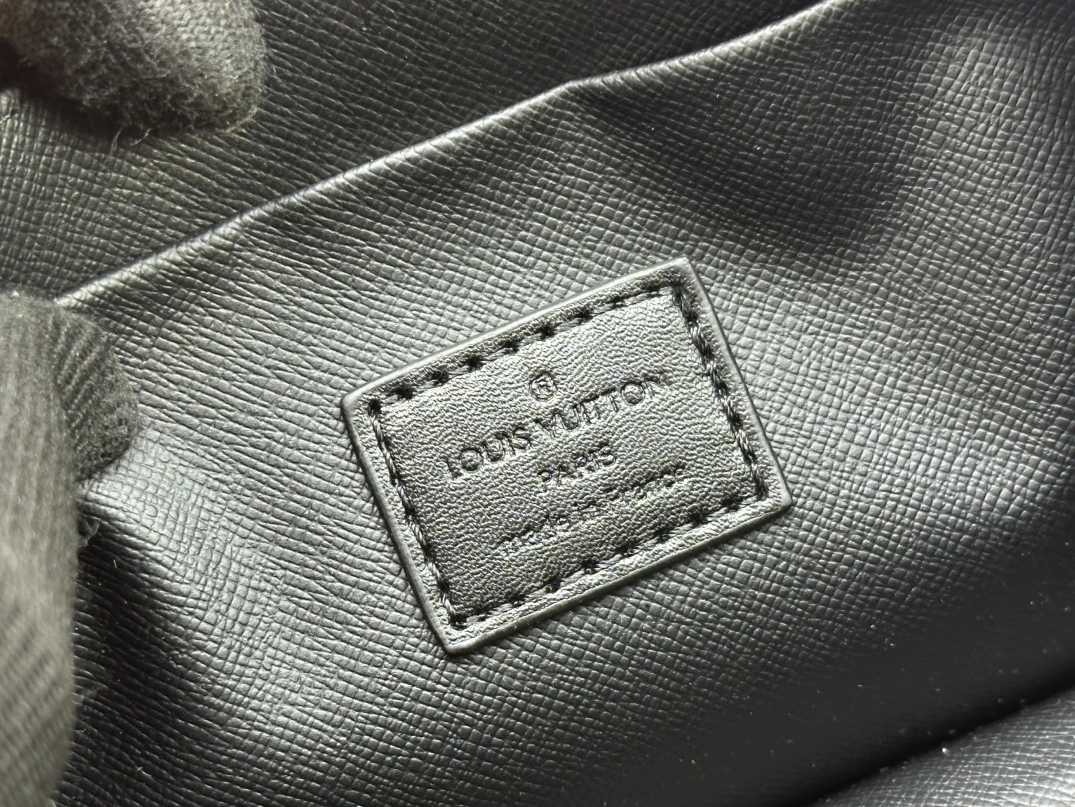Flexible 7746 Louis Vuitton AAA Quality Handbags - Image 6