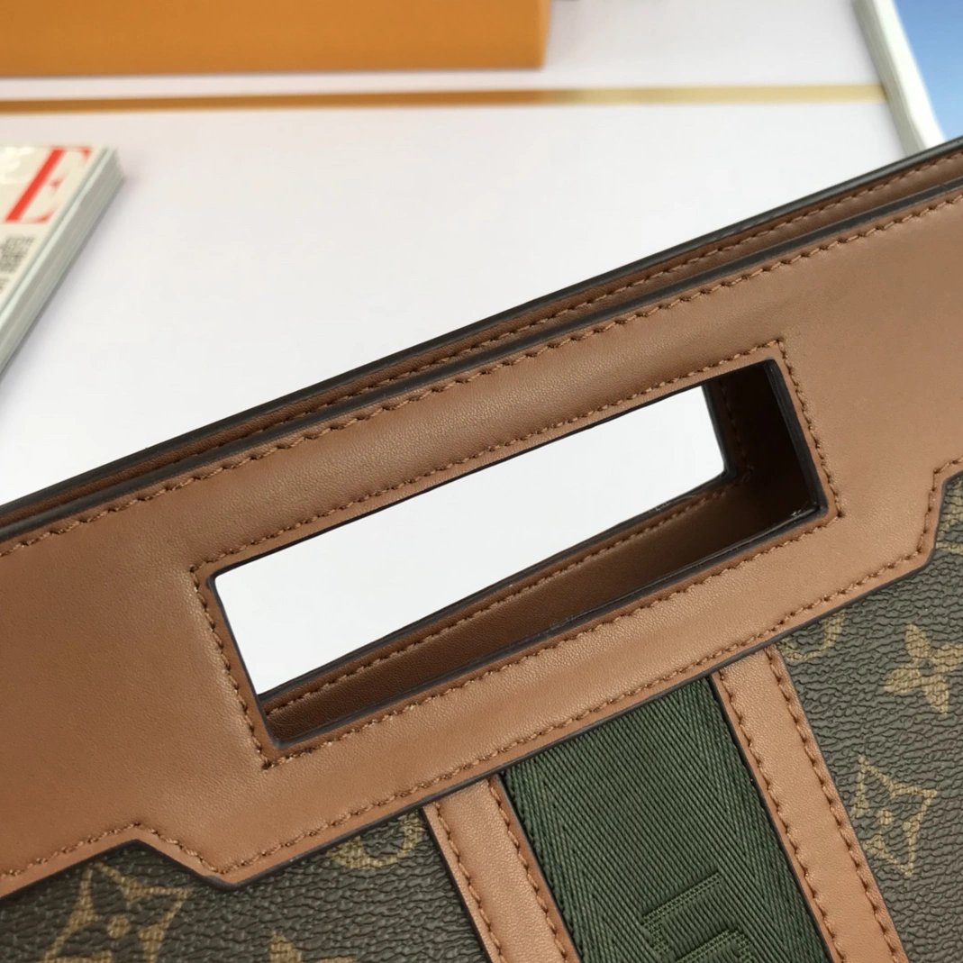 Functional 5061 Louis Vuitton AAA Quality Messenger Bags For Women - Image 5