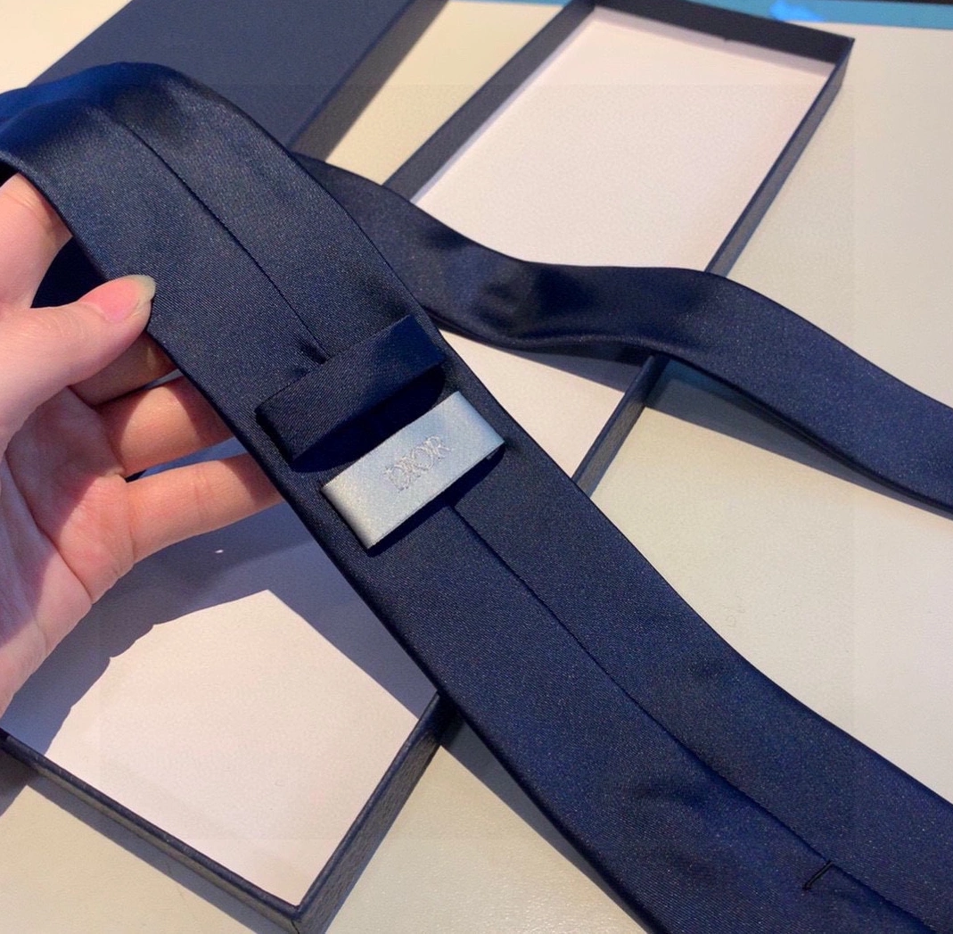 Functional 9974 Christian Dior Necktie For Men - Image 4