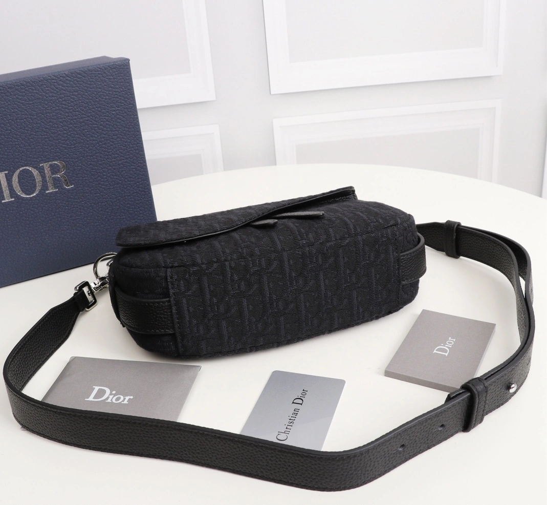 GoAnywhere 5467 Christian Dior AAA Man Messenger Bags - Image 4