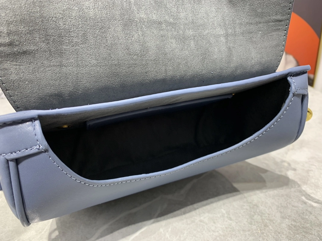 GoAnywhere 6087 Christian Dior AAA Quality Messenger Bags For Women - Image 8