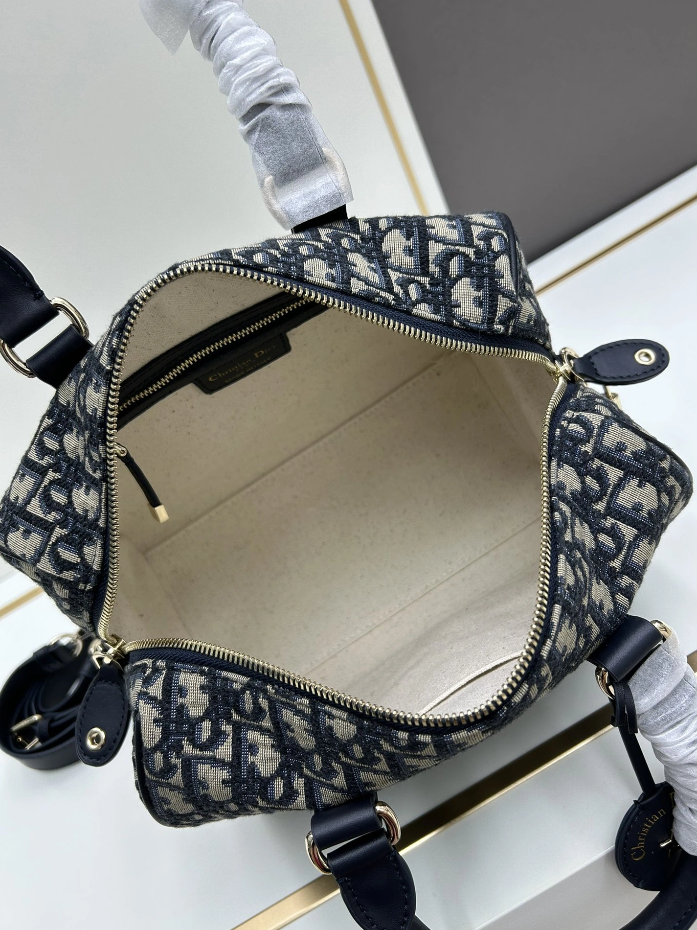 GoodFit 1983 Christian Dior AAA Quality Handbags For Women - Image 7