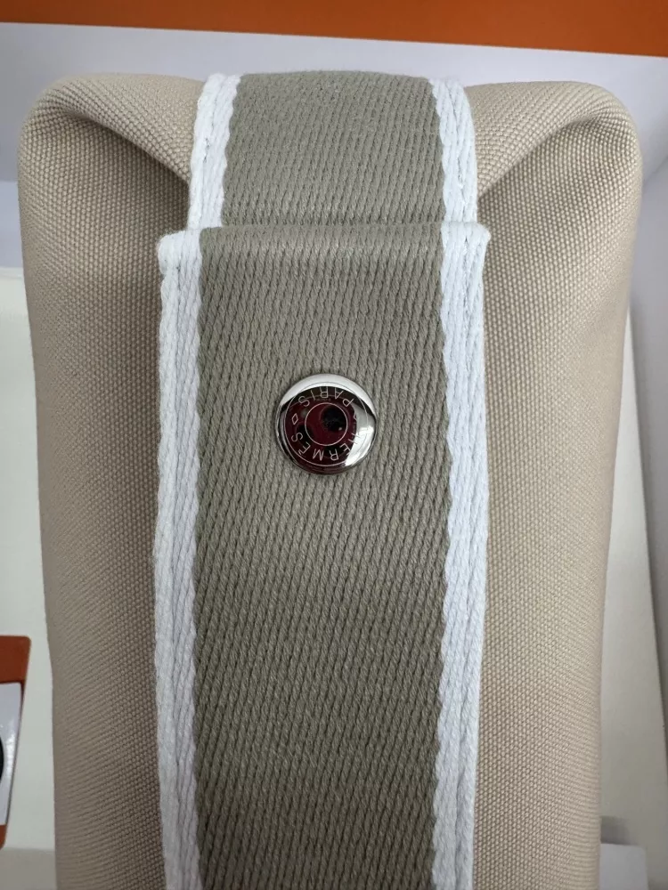 Hermes AAA Quality Handbags For Women Affordable 1983 - Image 4