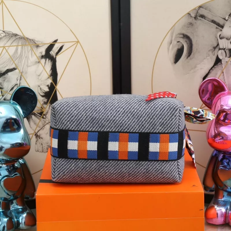 Hermes AAA Quality Handbags For Women Minimalist 1390 - Image 3