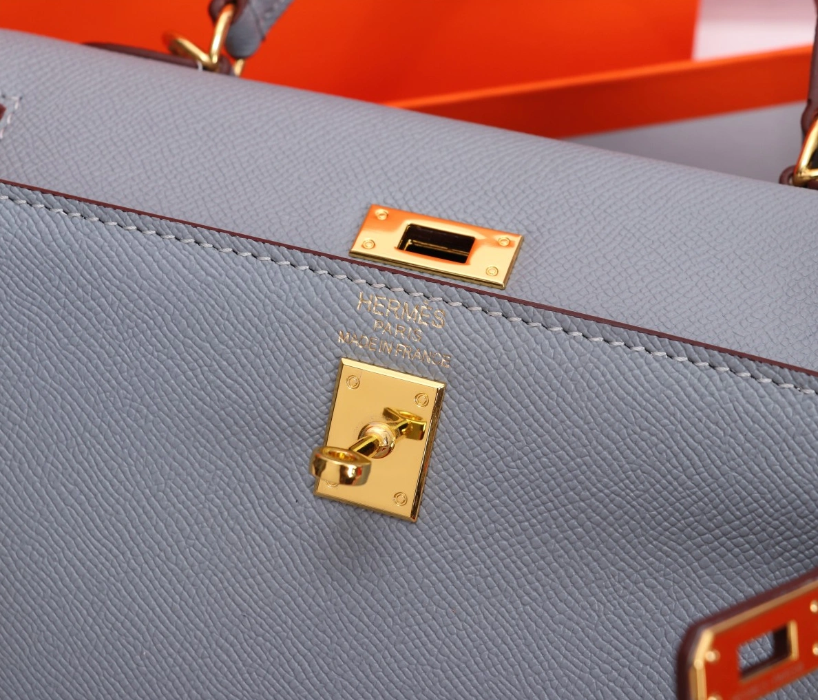 Hermes AAA Quality Handbags For Women Modern 1369 - Image 3