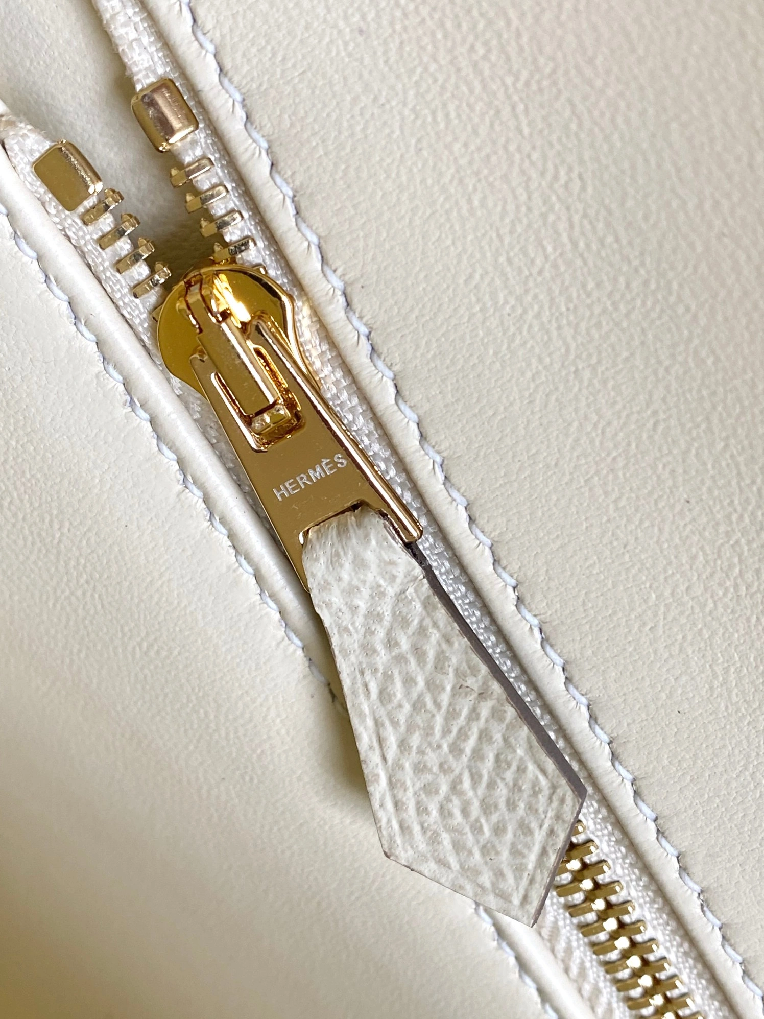 Hermes AAA Quality Messenger Bags For Women Versatile 8796 - Image 6