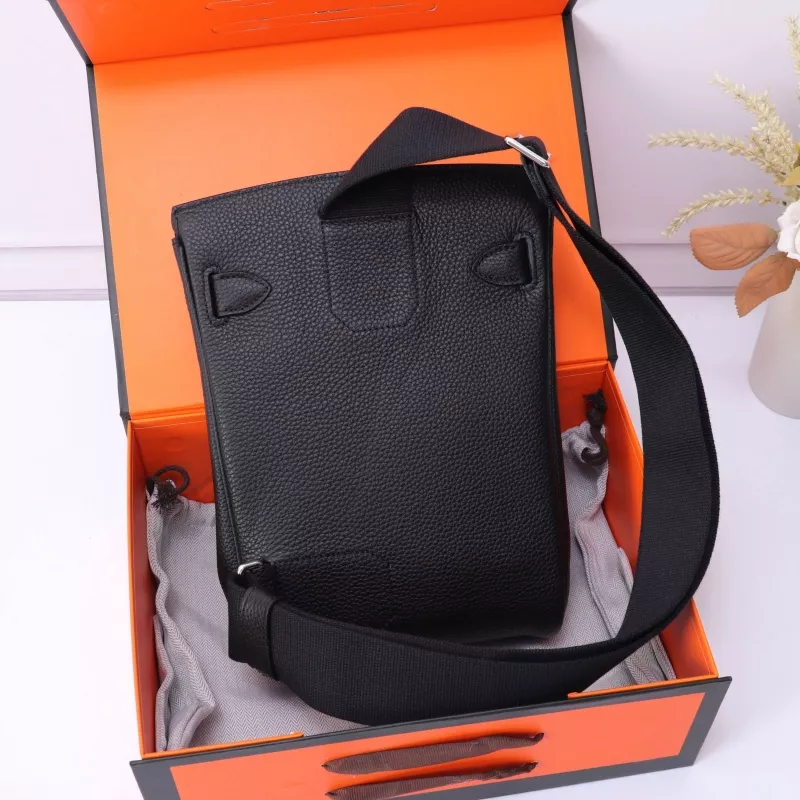 Hermes AAA Quality Messenger Bags In Black For Unisex SportInspired 627 - Image 5