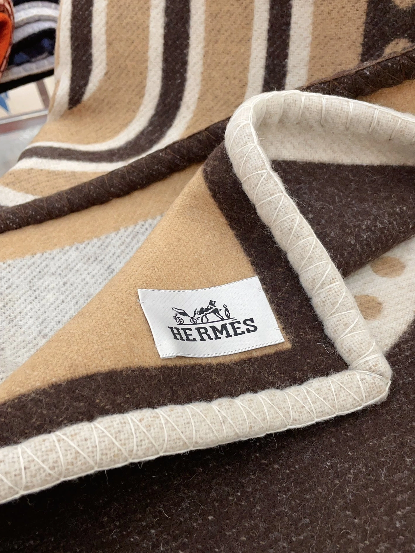 Hermes Blanket ModernLook 6423 - Image 5