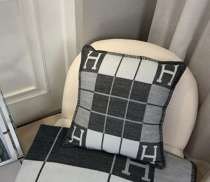 Hermes Cushion SmartChoice 8466 - Image 4