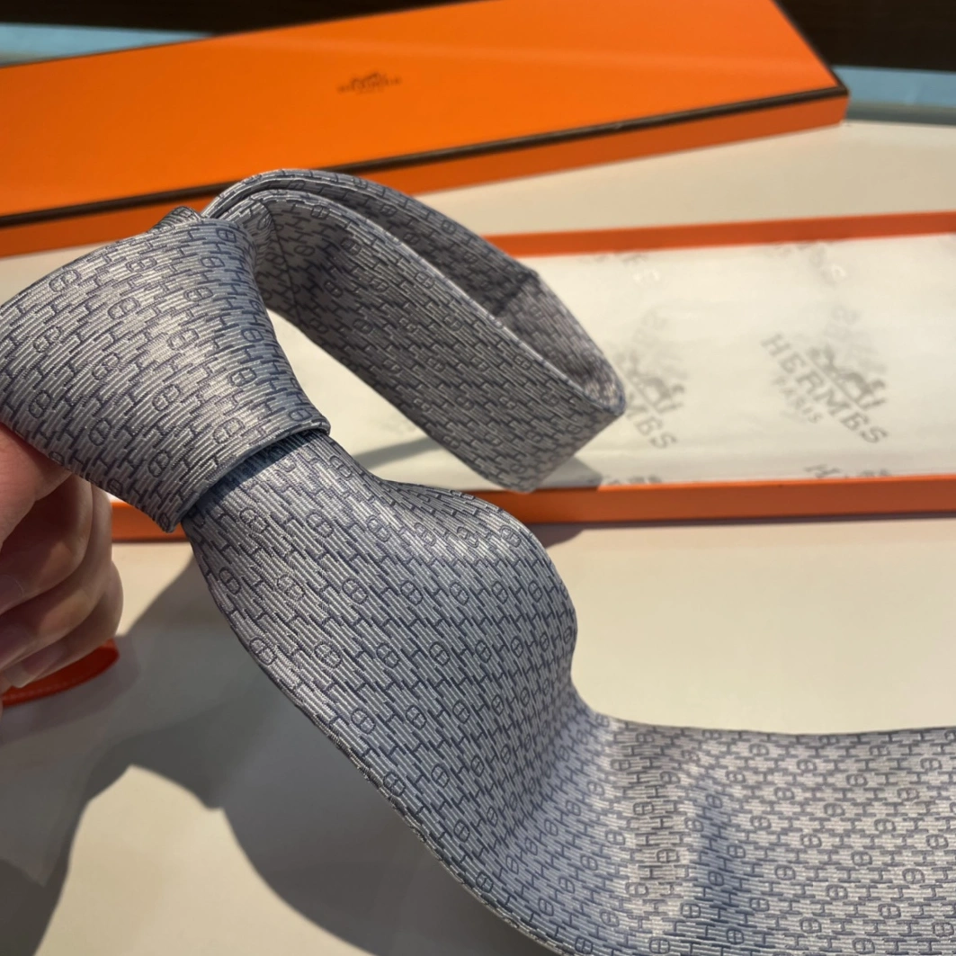 Hermes Necktie For Men Timeless 5771 - Image 3