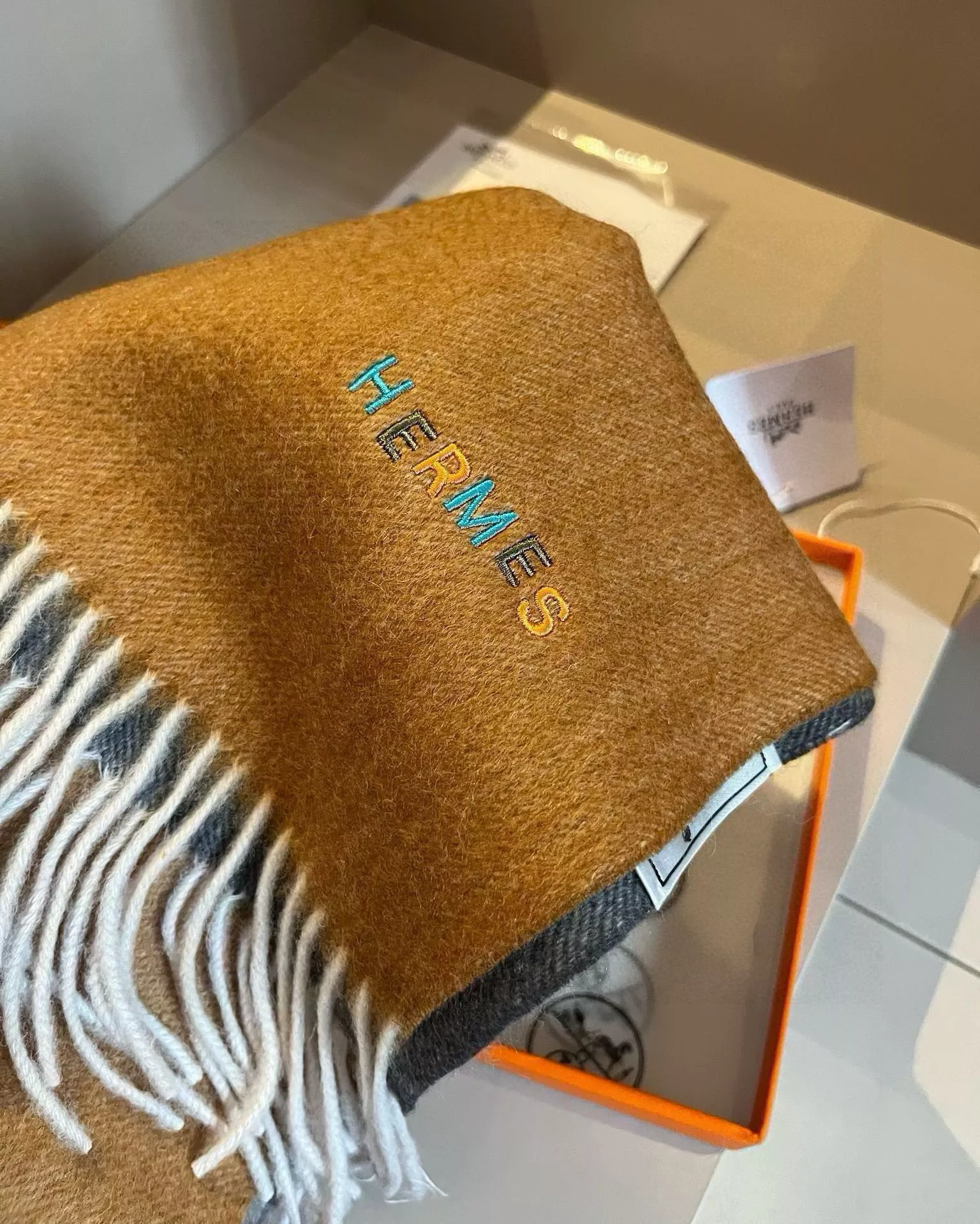 Hermes Scarf For Women StreetReady 2217 - Image 5