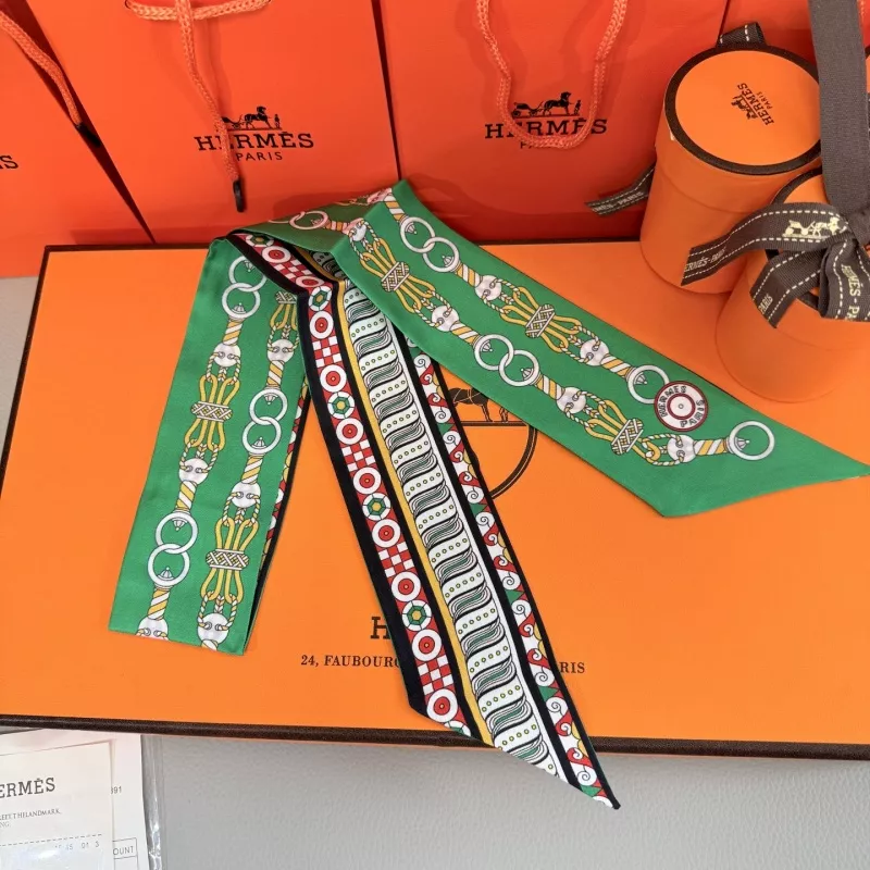 Hermes Silk Scarf Compact 7980 - Image 4