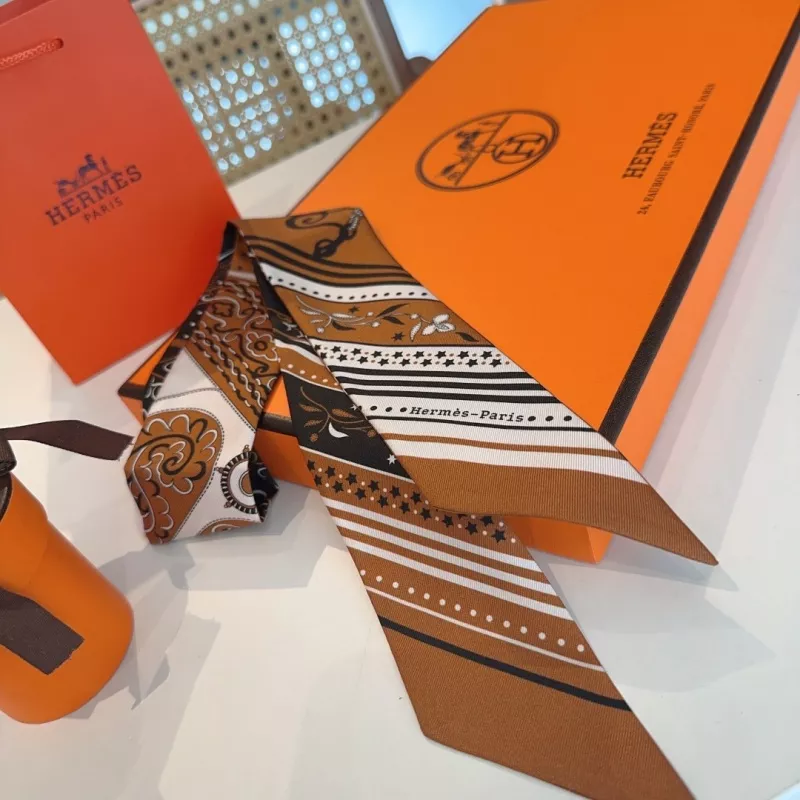 Hermes Silk Scarf EasyMatch 9177 - Image 4